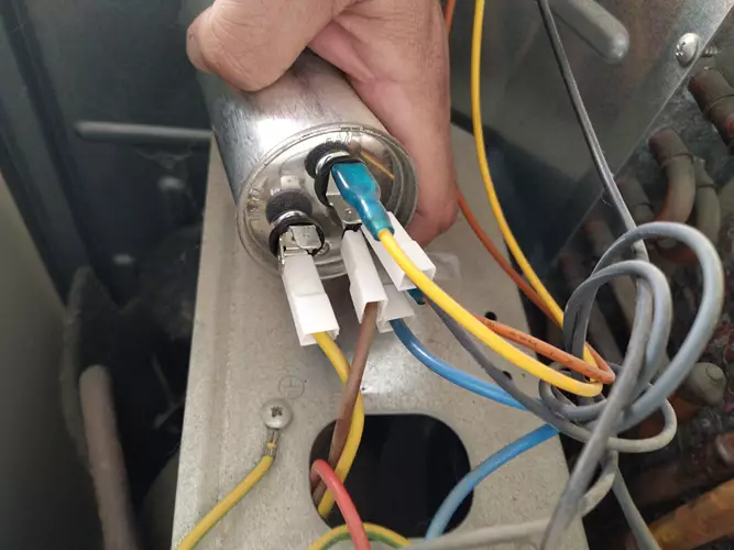 החלפת כרטיס פיקוד 2